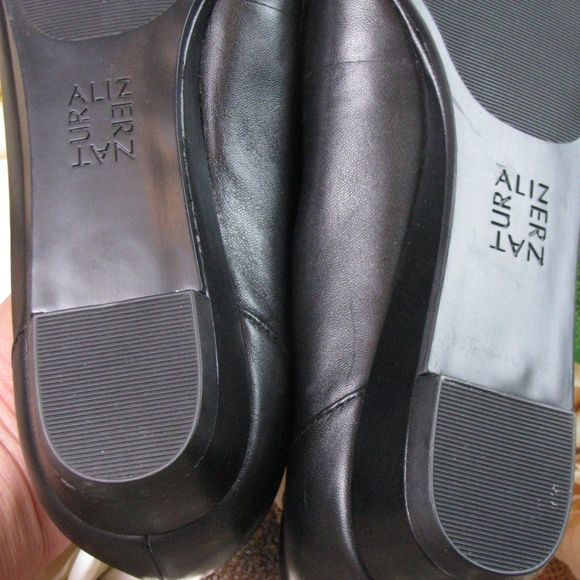 NIB Naturalizer black leather ballet flats 8 N - Picture 6 of 7